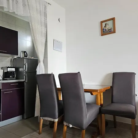 Stefica アパート *